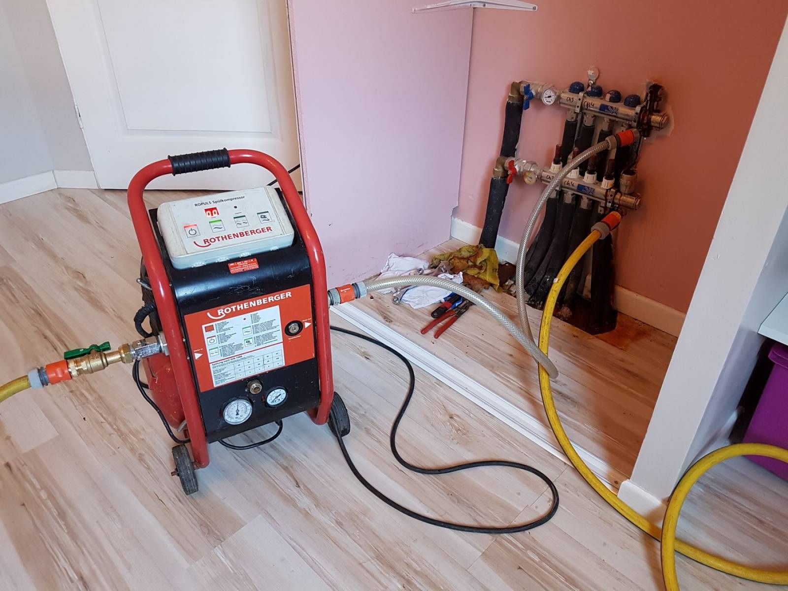 Sultanbeyli Hasanpaşa Vaillant Hermetik Şofben Kombi Bakımı